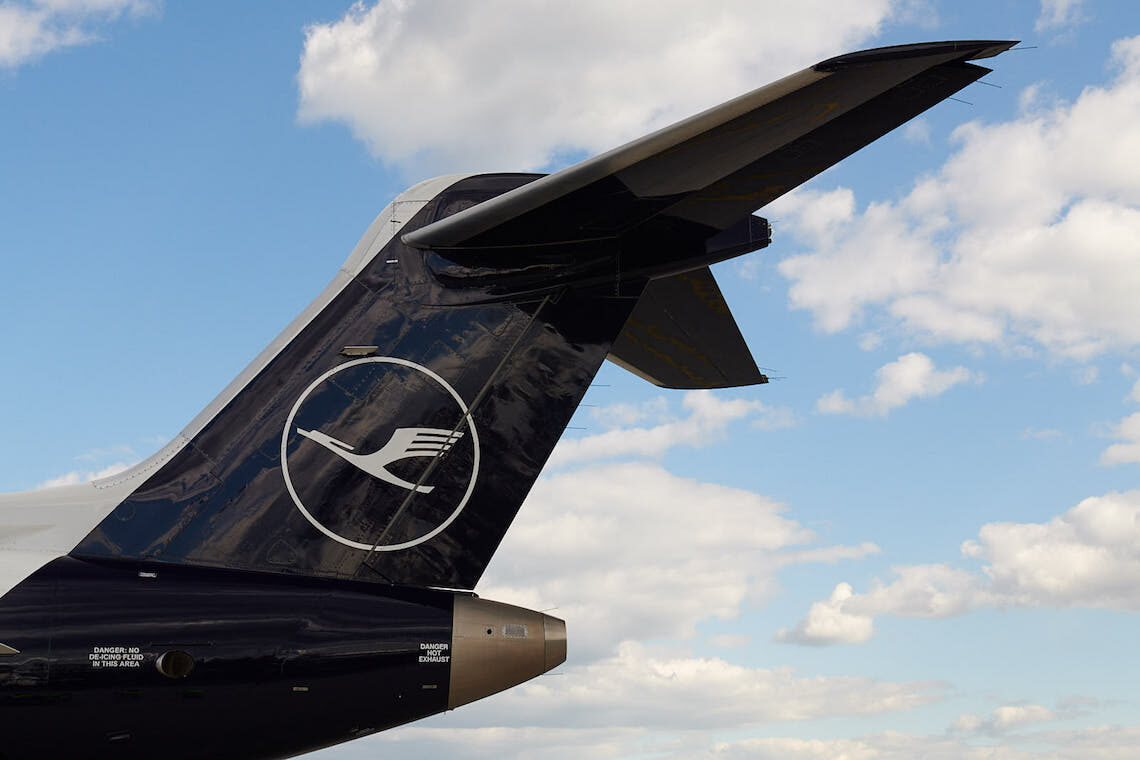 Lufthansa tail fin, Star Alliance livery
